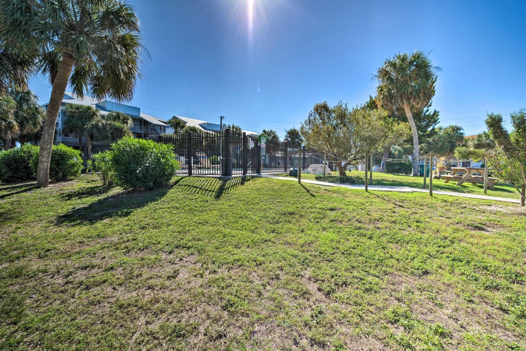 Beachfront Cedar Key Retreat With Pool Access! מראה חיצוני תמונה